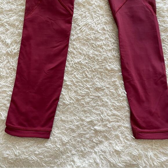Lululemon Speed Tight Mesh Panels  size 4 - Picture 3 of 10